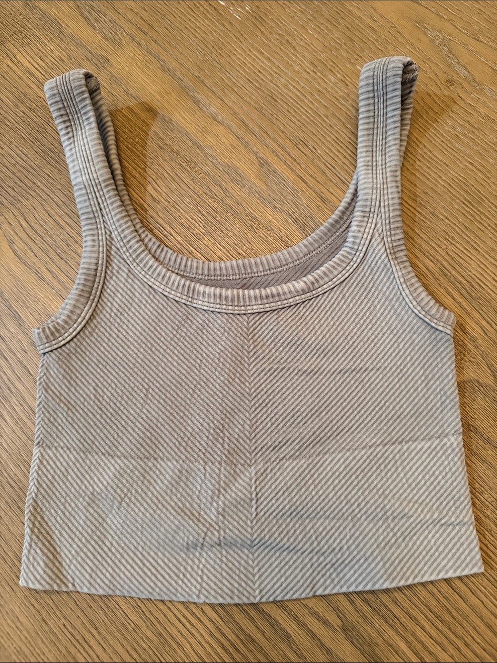 Full Tilt Ribbed Scoop Crop Tank - Light Green/Gray
